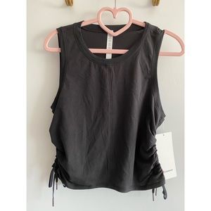 Lululemon “cinch it up” tank top
